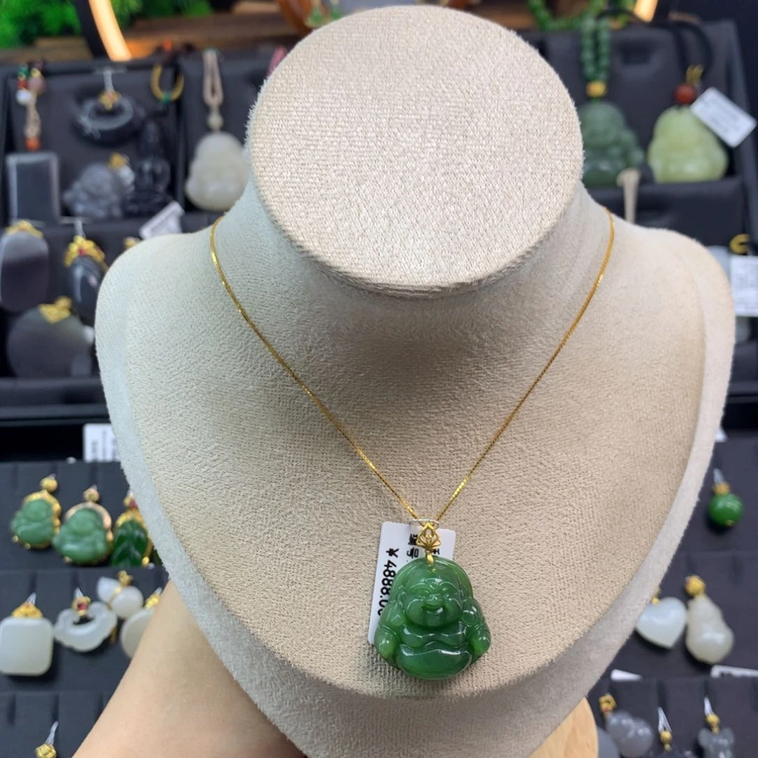 和田玉吊坠18K金镶嵌