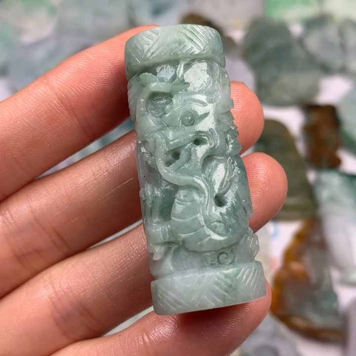 定制翡翠未镶嵌翡翠