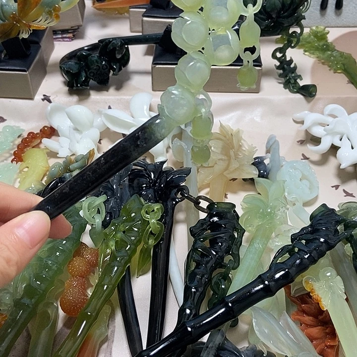 蛇纹石玉未镶嵌发簪