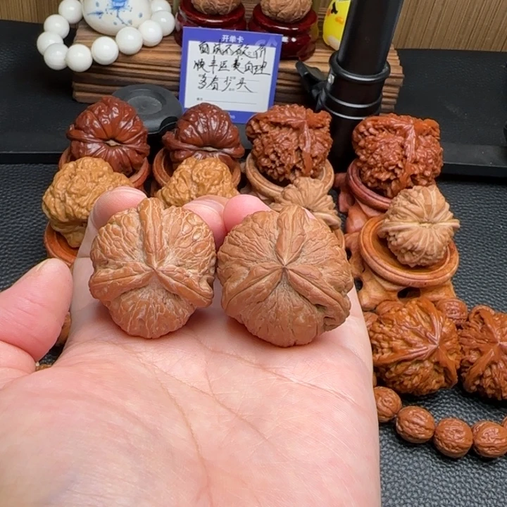 文玩核桃把件平谷元宝奔全品