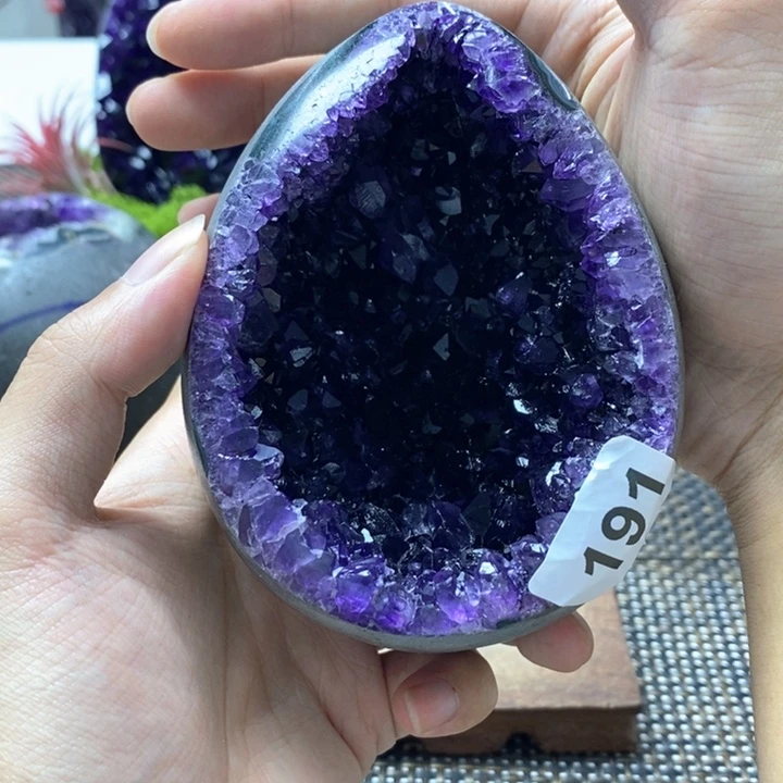 未镶嵌水晶大型摆件（非配饰）
