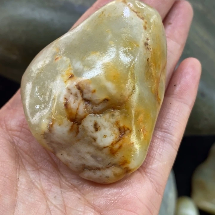 未镶嵌和田玉（糖玉）挂件