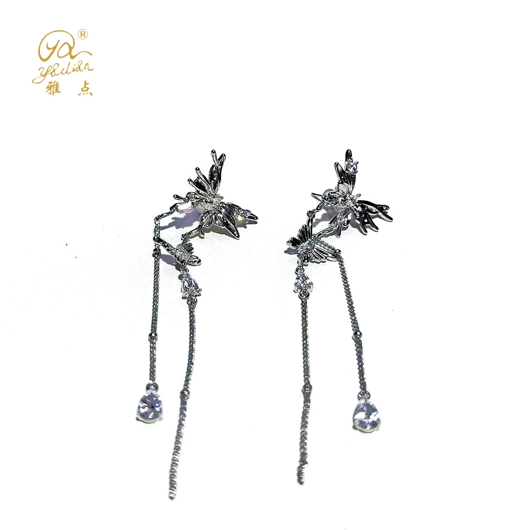 铜合金锆石耳饰 YD016蝴蝶水滴个性甜酷风日韩轻奢气质时尚耳钉