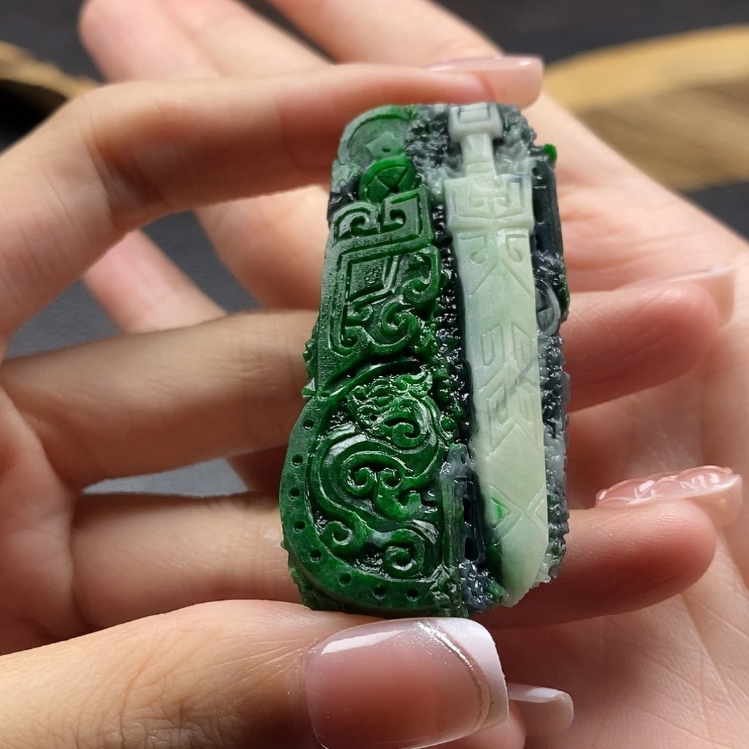 散***华未镶嵌定制翡翠八破