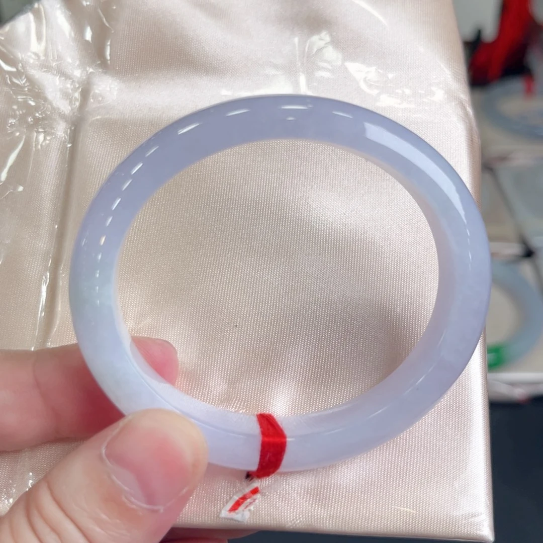 翡翠未镶嵌手镯52贵