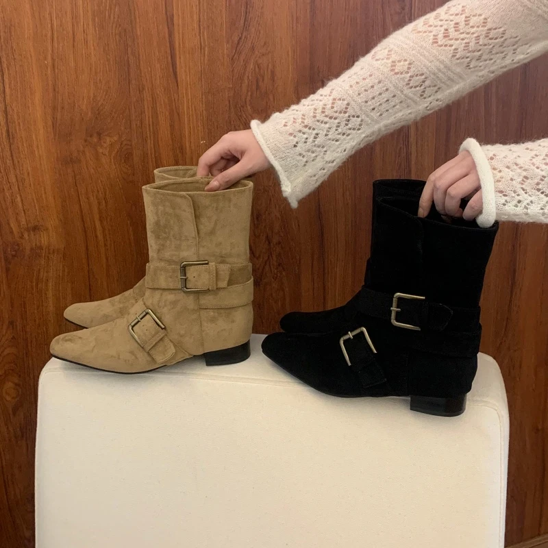 粗跟卡其色瘦瘦靴短靴女靴子2025秋季单靴配裙绒面中筒西部马丁靴