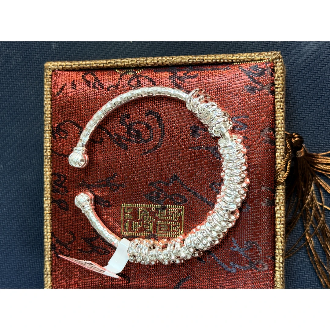 精品银手镯（无礼盒） S164