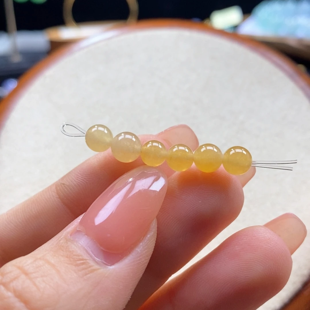 翡翠未镶嵌颈饰翡翠冰满黄小圆珠随机发一件