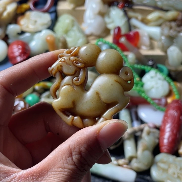 和田玉未镶嵌吊坠(不含链)