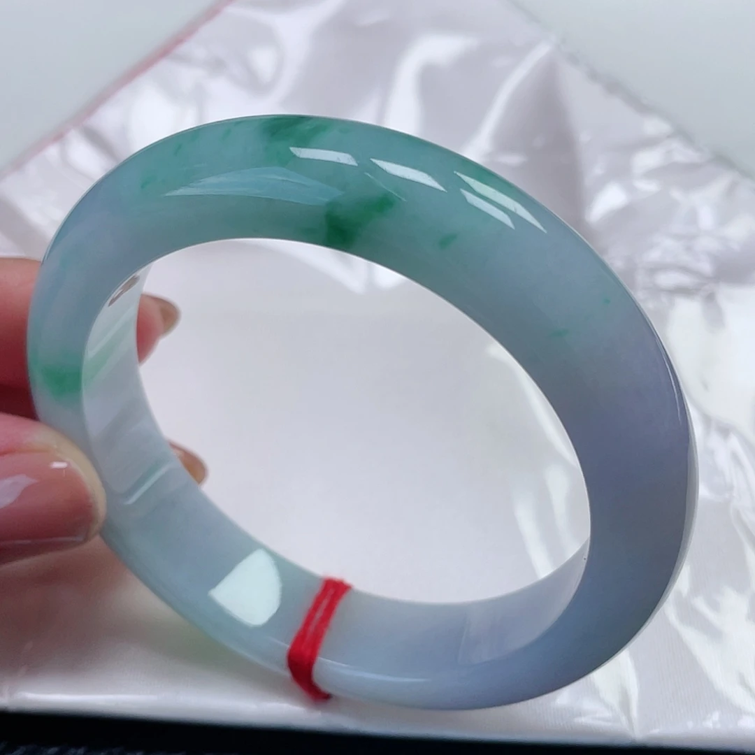 翡翠手镯未镶嵌缅甸翡翠