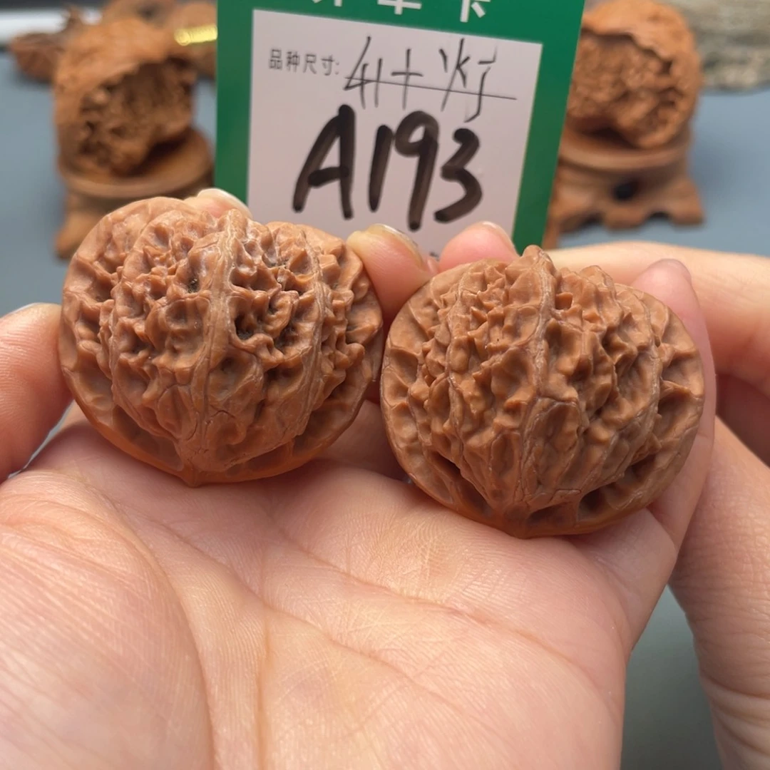 吊坠桃核文玩核桃