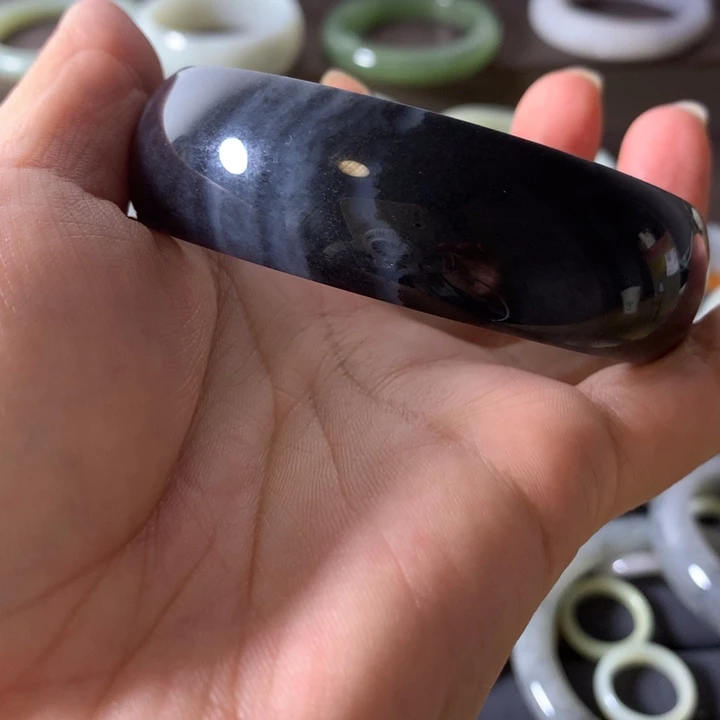未镶嵌手镯和田玉（糖玉）
