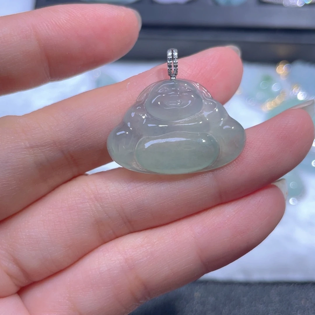 翡翠18K金镶嵌颈饰翡翠
