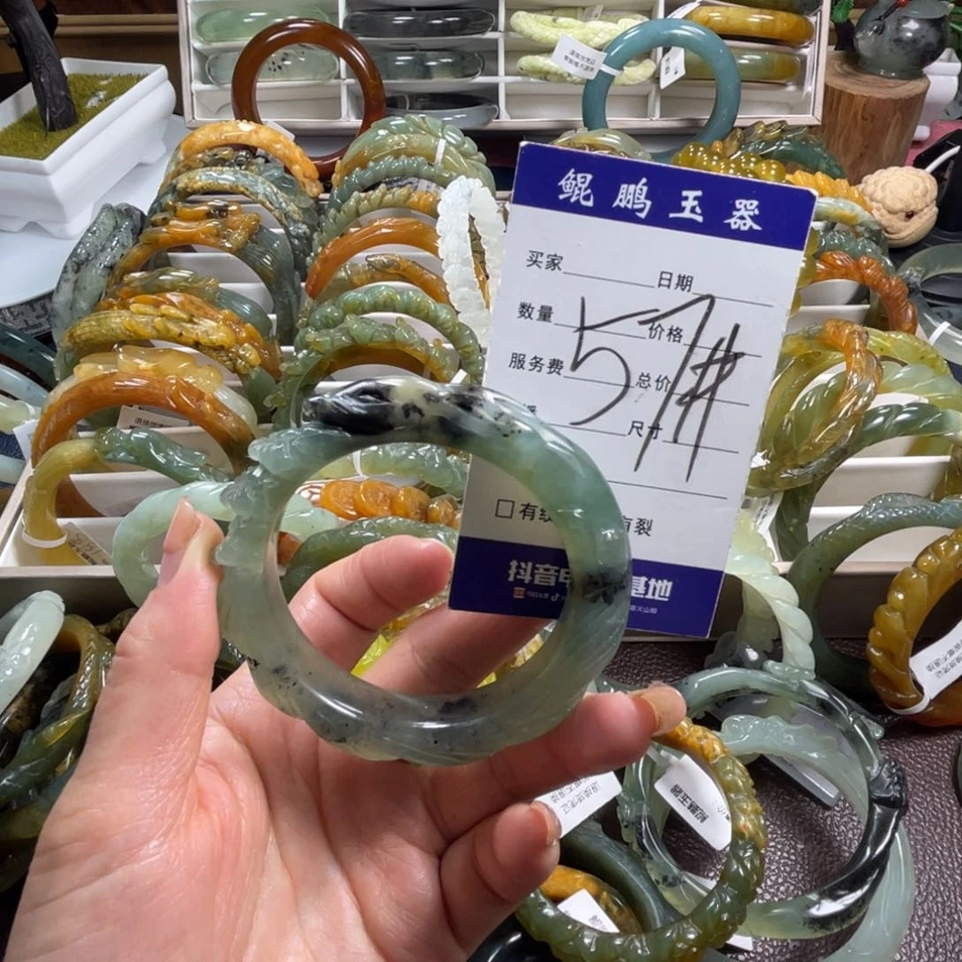 未镶嵌蛇纹石玉手镯