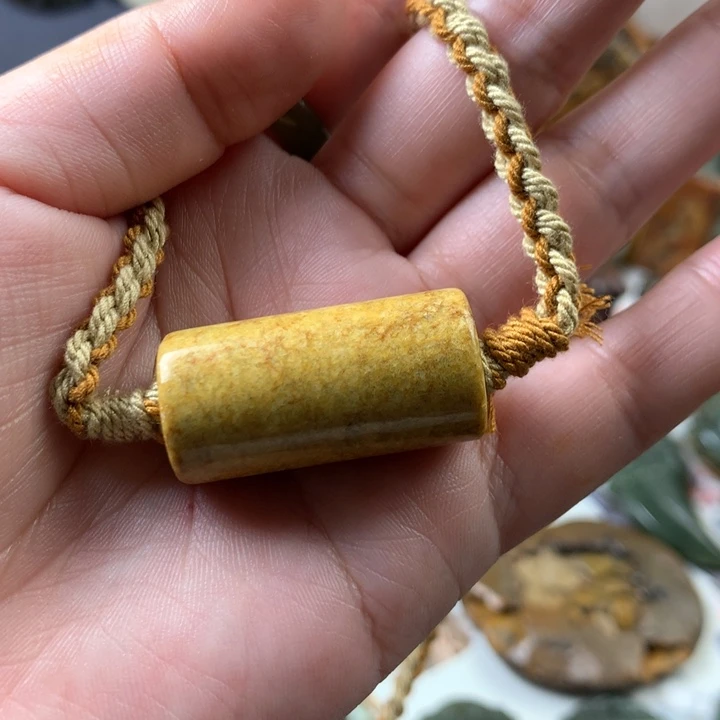 岫岩河磨玉（透闪石质玉）挂件未镶嵌