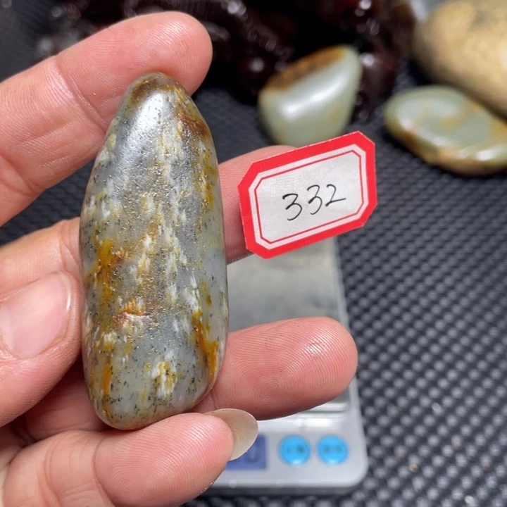 颈饰足铂镶嵌和田玉332