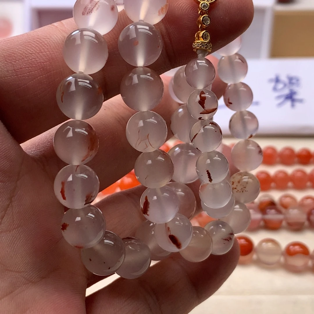颈饰未镶嵌南红玛瑙