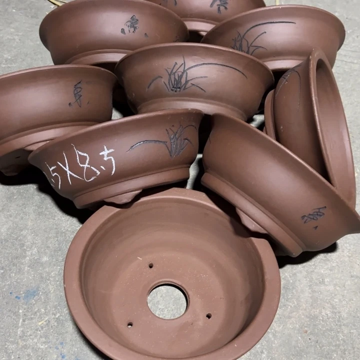 花盆紫砂100-9。      22.5-8.5