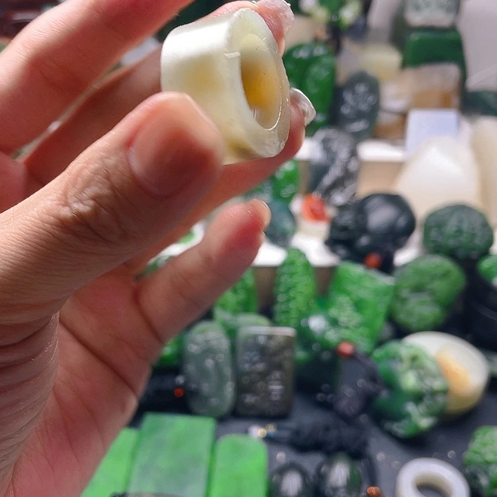 未镶嵌和田玉珠宝半成品