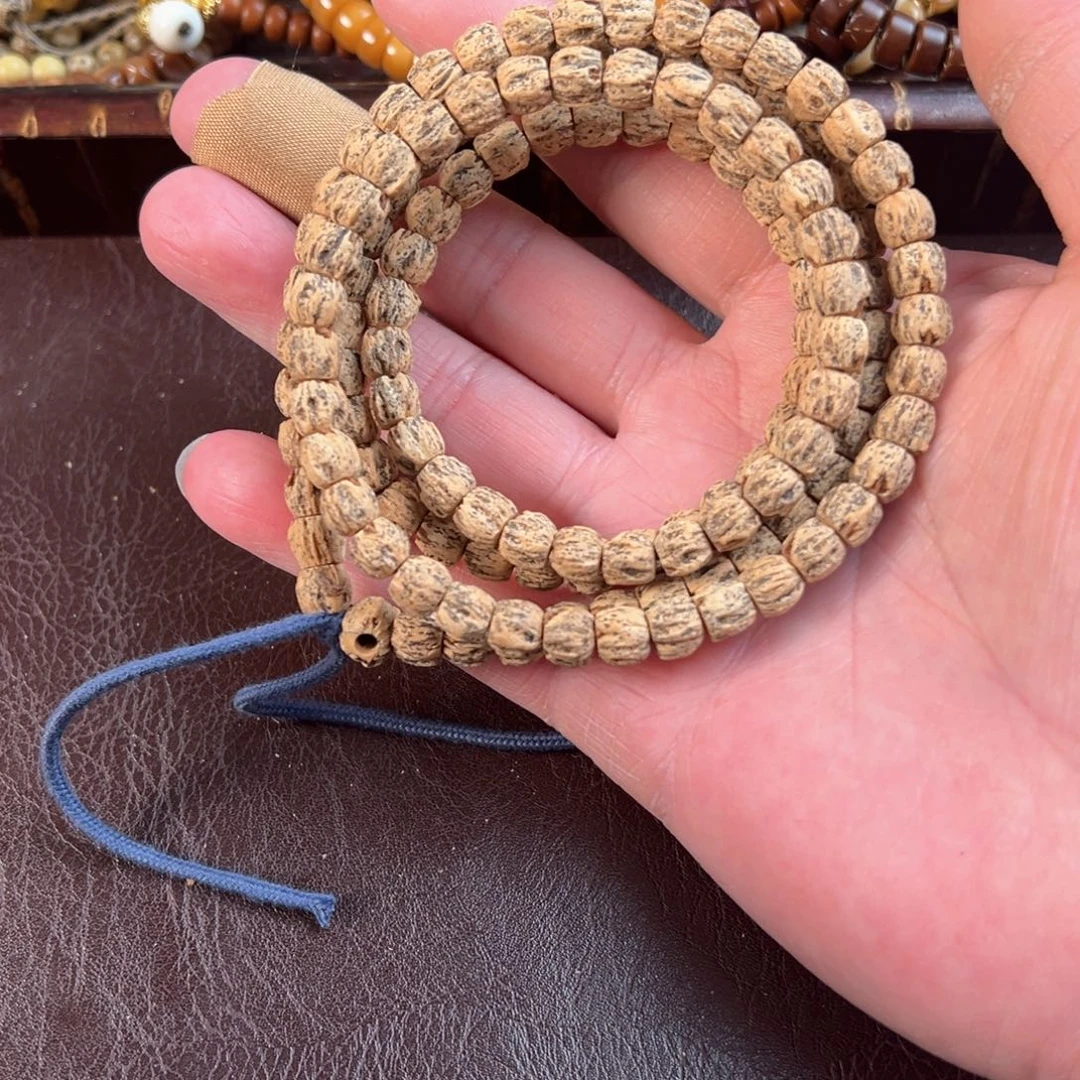 吊坠星月菩提百香籽b417