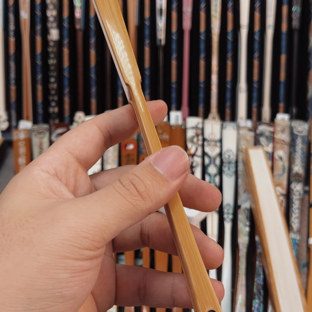 雨***新扇子纯手工制作工艺精湛