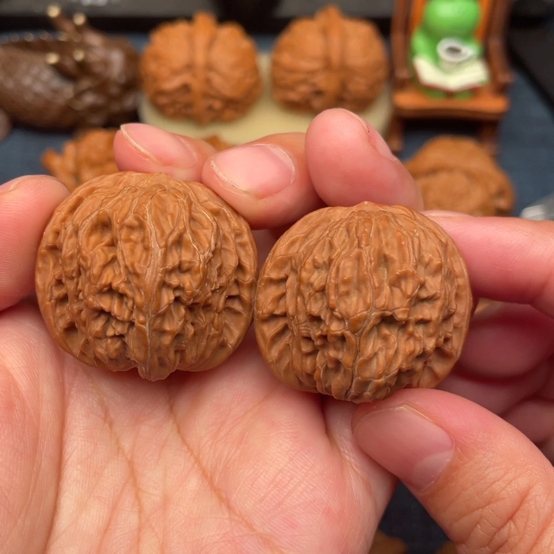 文玩核桃把件35山地正磨全品
