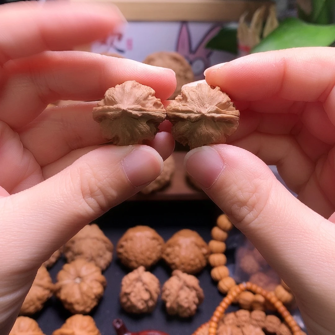 文玩核桃吊坠小霸王龙手捻