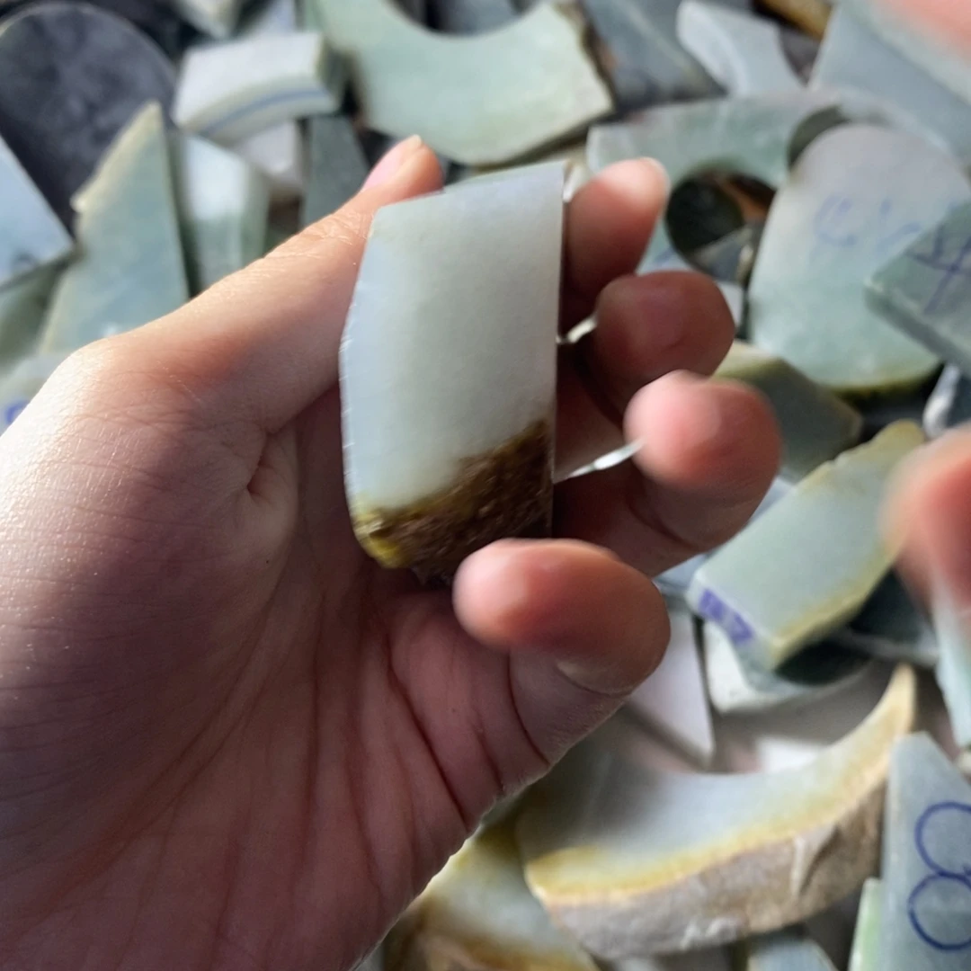 随***缘翡翠散珠天然翡翠