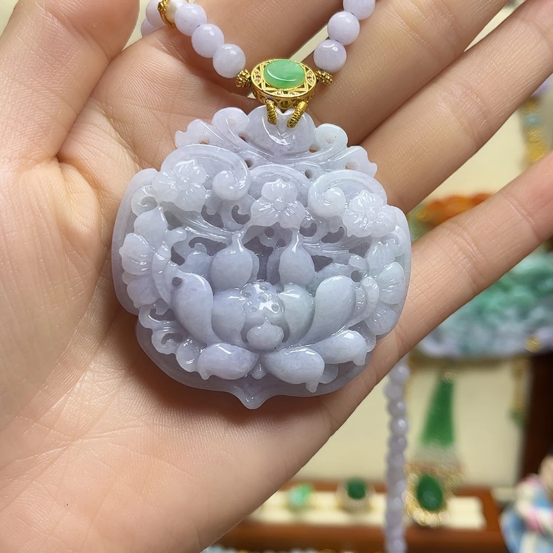 翡翠颈饰未镶嵌天然翡翠