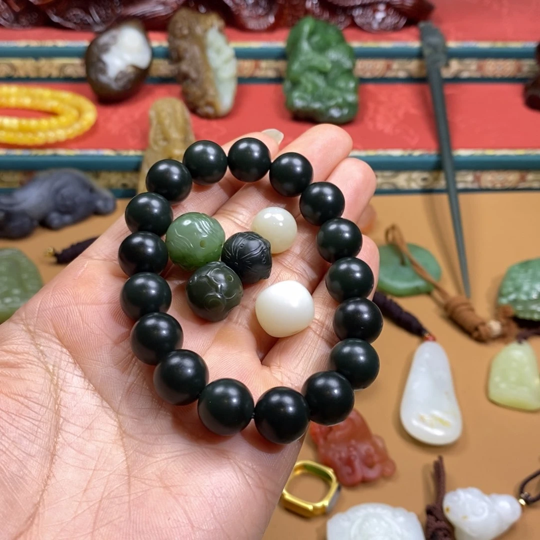 和田玉颈饰未镶嵌?*跳定制