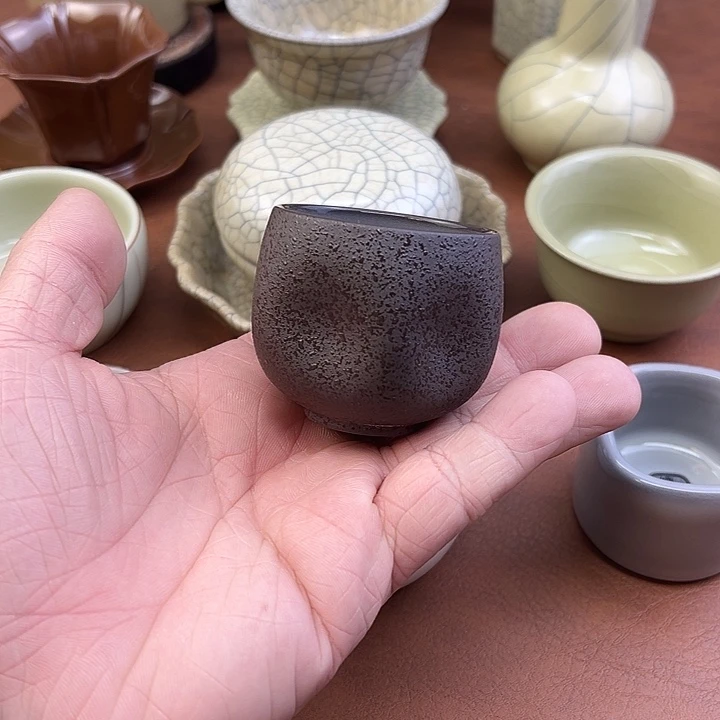 手捏杯哈哈哈哈哈哈