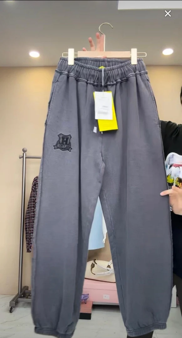 【109-259】三扬苏服装折扣店直播间（No退No换）