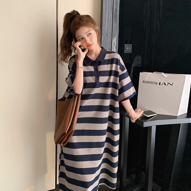 今年流行polo领条纹连衣裙女2025夏新款超好看宽松显瘦减龄T恤裙