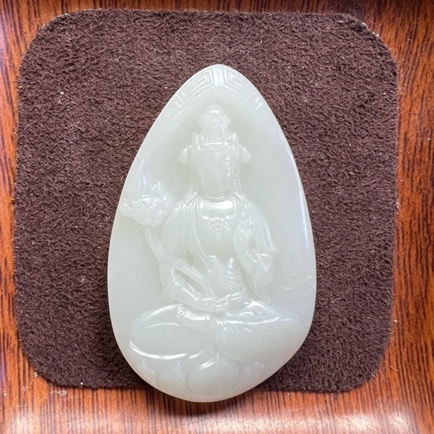 和田玉俄料白玉观音吊坠男女通用玉佩