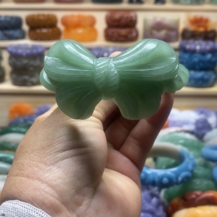 未镶嵌手镯石英质玉