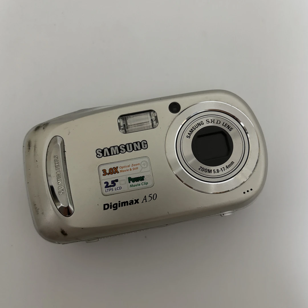 9新 Samsung/三星 a50复古式年代感ccd相机（自备五号电池）