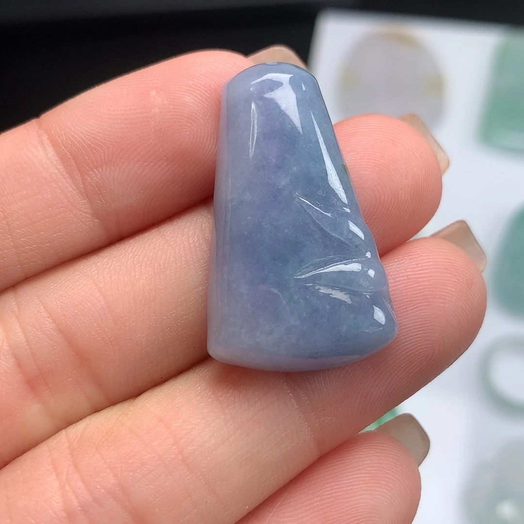 翡翠未镶嵌颈饰竹节