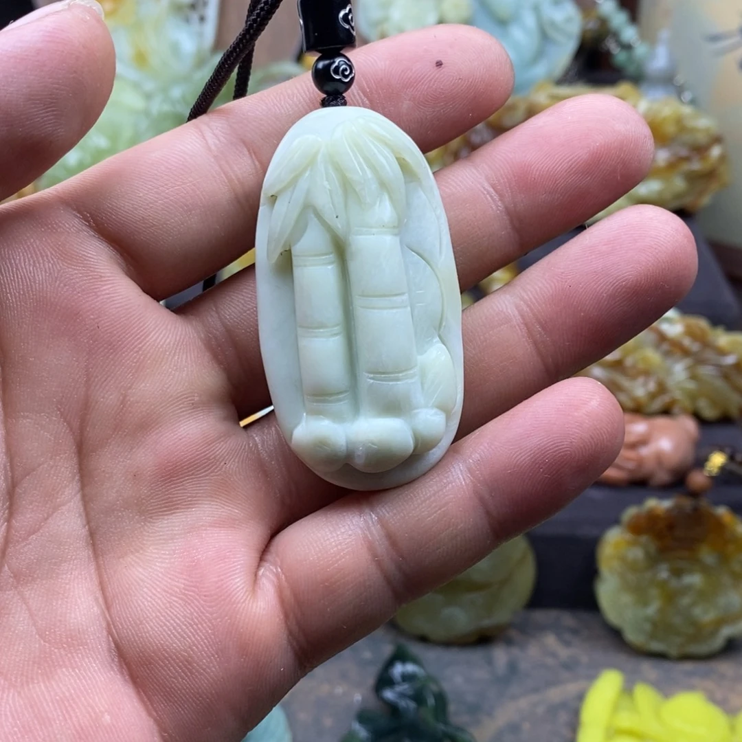 蛇纹石玉未镶嵌吊坠(赠链)