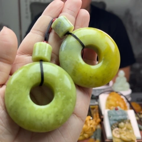 岫玉挂件未镶嵌挂件