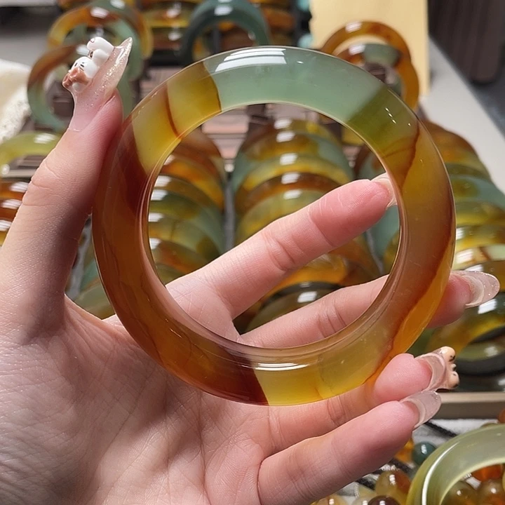 蛇纹石玉未镶嵌手镯61