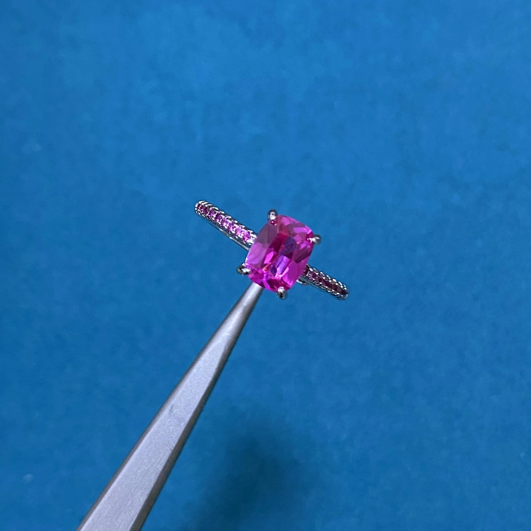 红宝石（处理）高贵奢华艳红色形戒指906