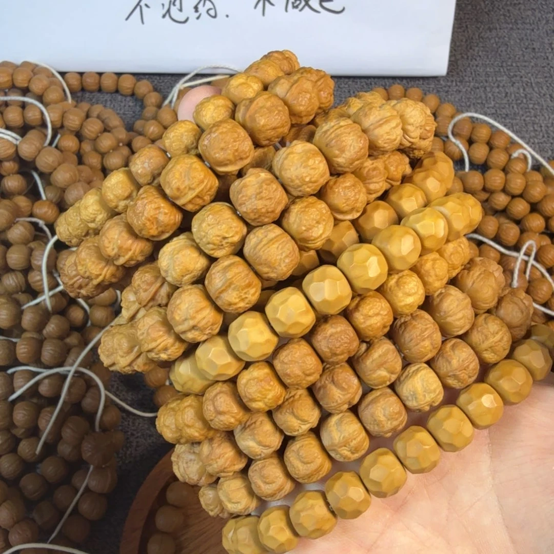 吊坠猴头核桃雕刻猴头手串