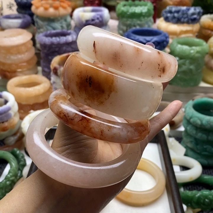 夢***影石英岩玉未镶嵌手镯