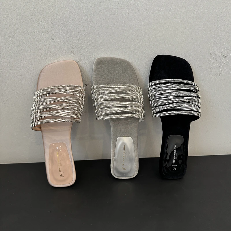 露趾水钻公主风小矮跟一字带凉鞋低跟时尚ins网红女鞋凉拖鞋