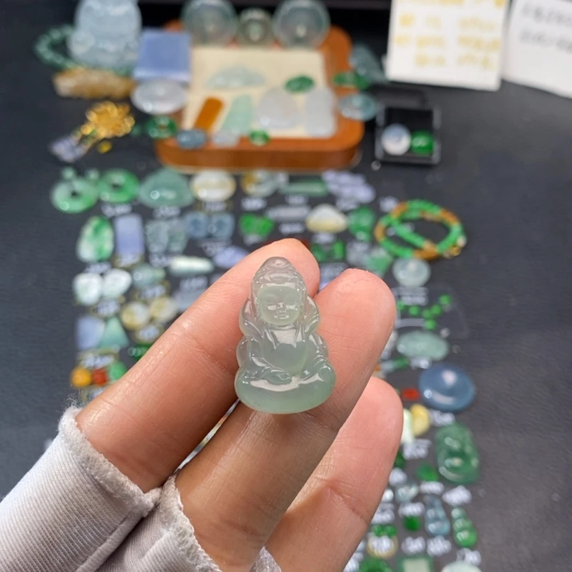 【闪购商品】翡翠挂件未镶嵌观音