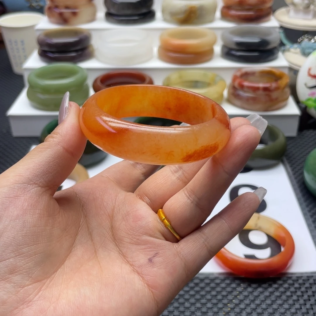 石英质玉手镯未镶嵌5**8