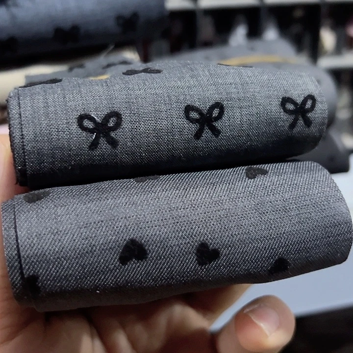 2色西装面料各5码材料