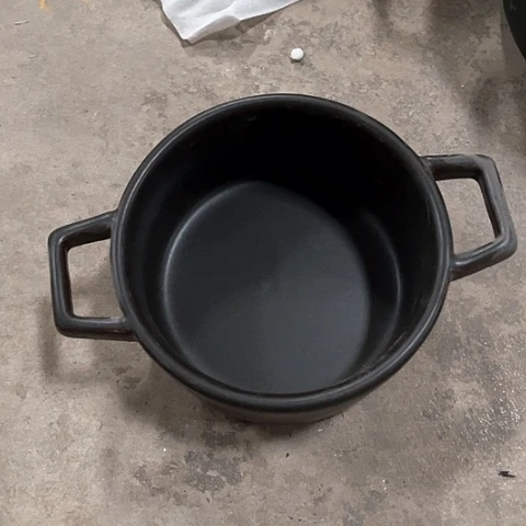 微瑕，明火，口径13高度7针孔拖釉