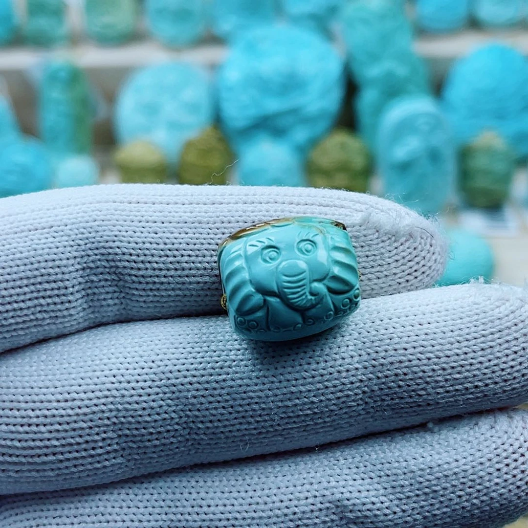 绿松石未镶嵌珠宝奇石