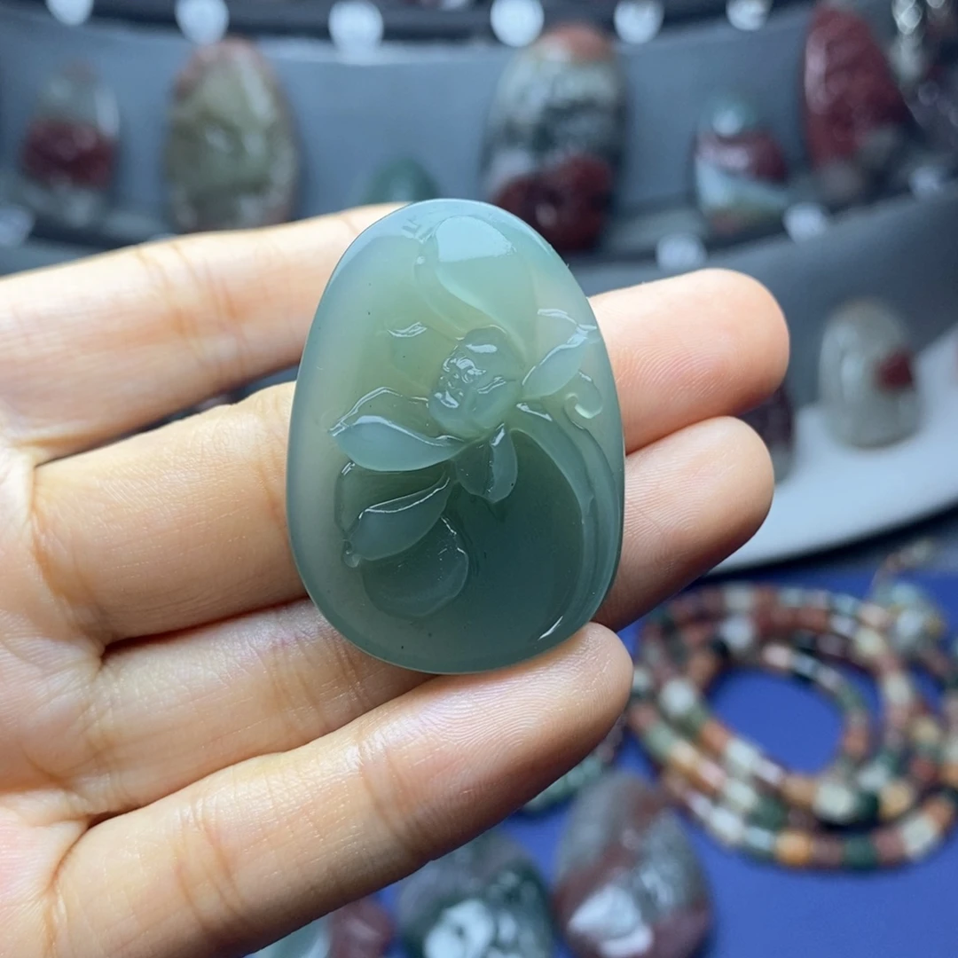 半***人未镶嵌吊坠(不含链)玛瑙/玉髓